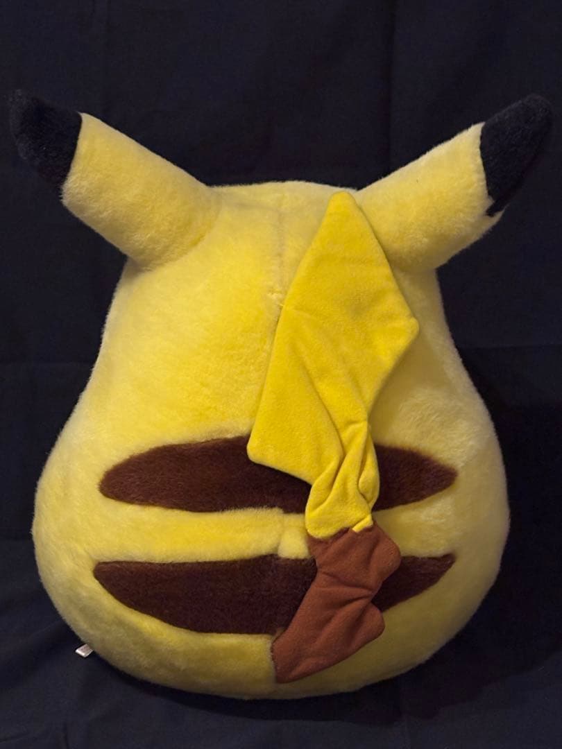 ピカチュウ 1／1等身大 TOMY 初期 ぬいぐるみ③