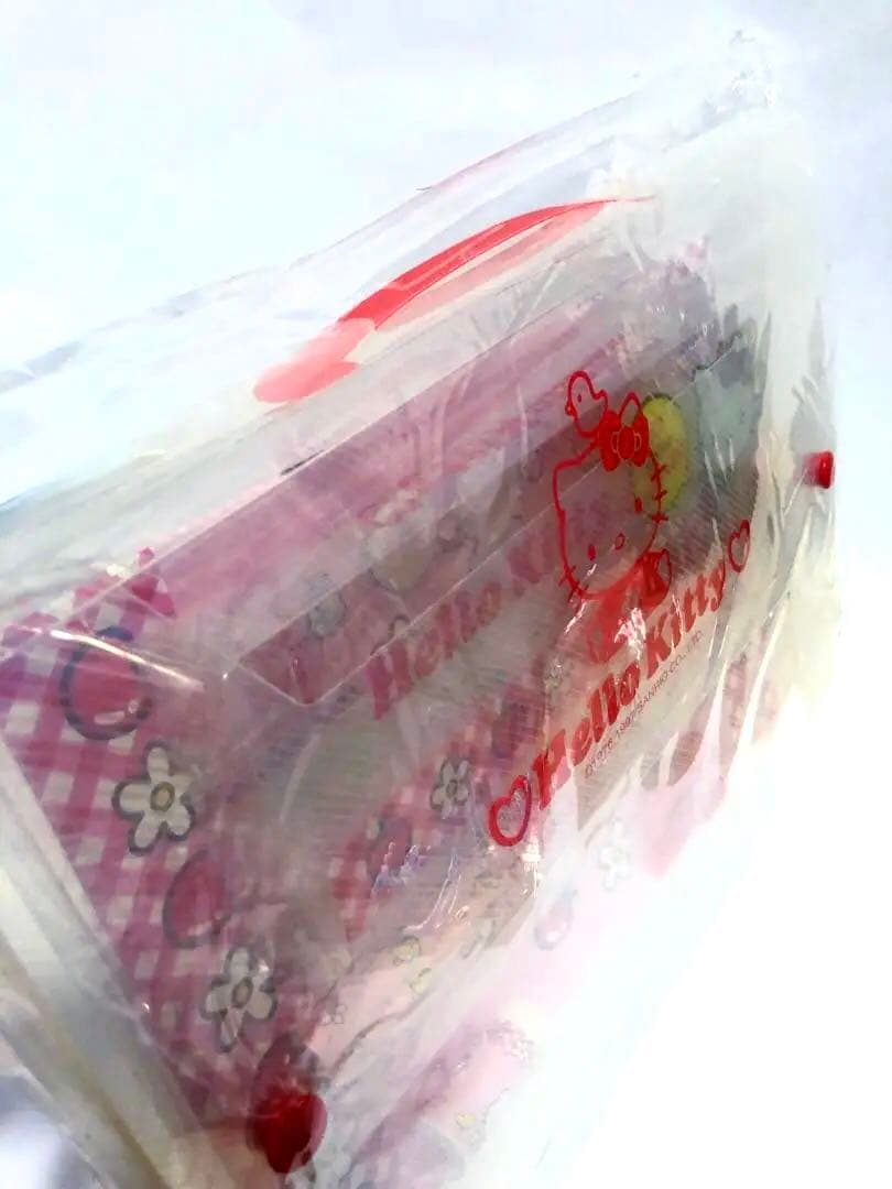 サンリオ　ハローキティ♡1997 　レア　キティちゃん　ケース入り文房具セット