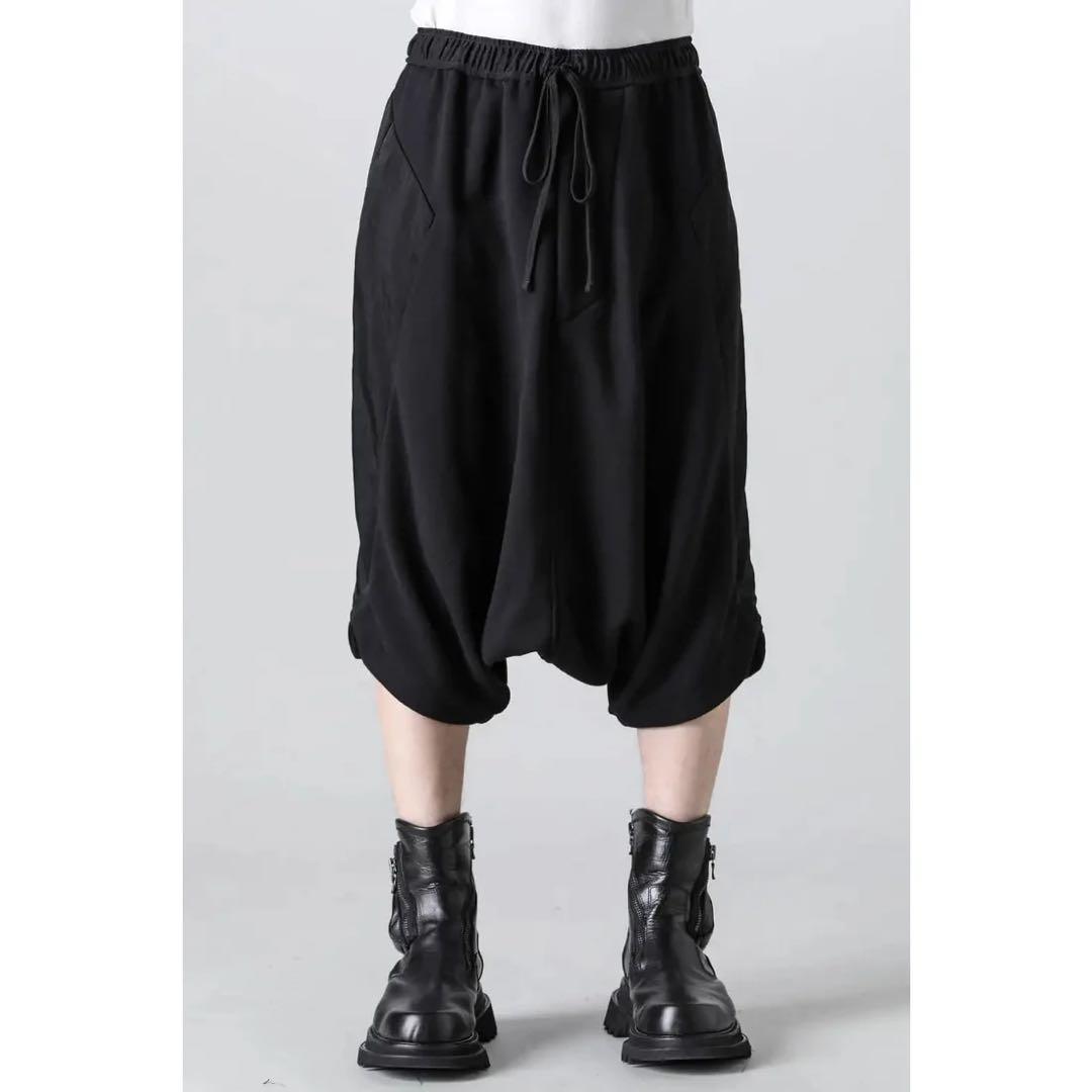 ル*ー様 JULIUS Prism Drop-Crotch Short Pant