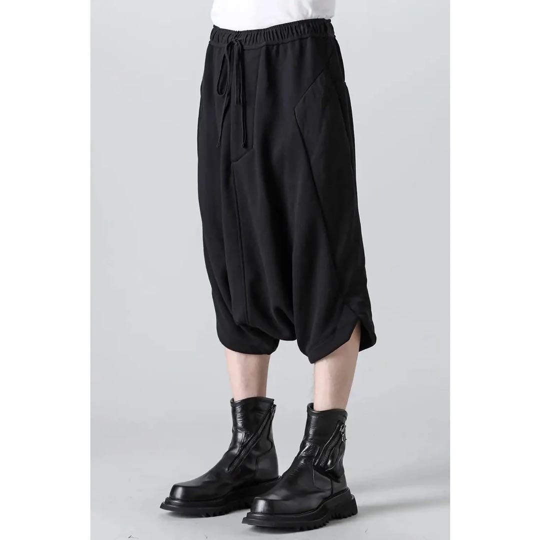 ル*ー様 JULIUS Prism Drop-Crotch Short Pant