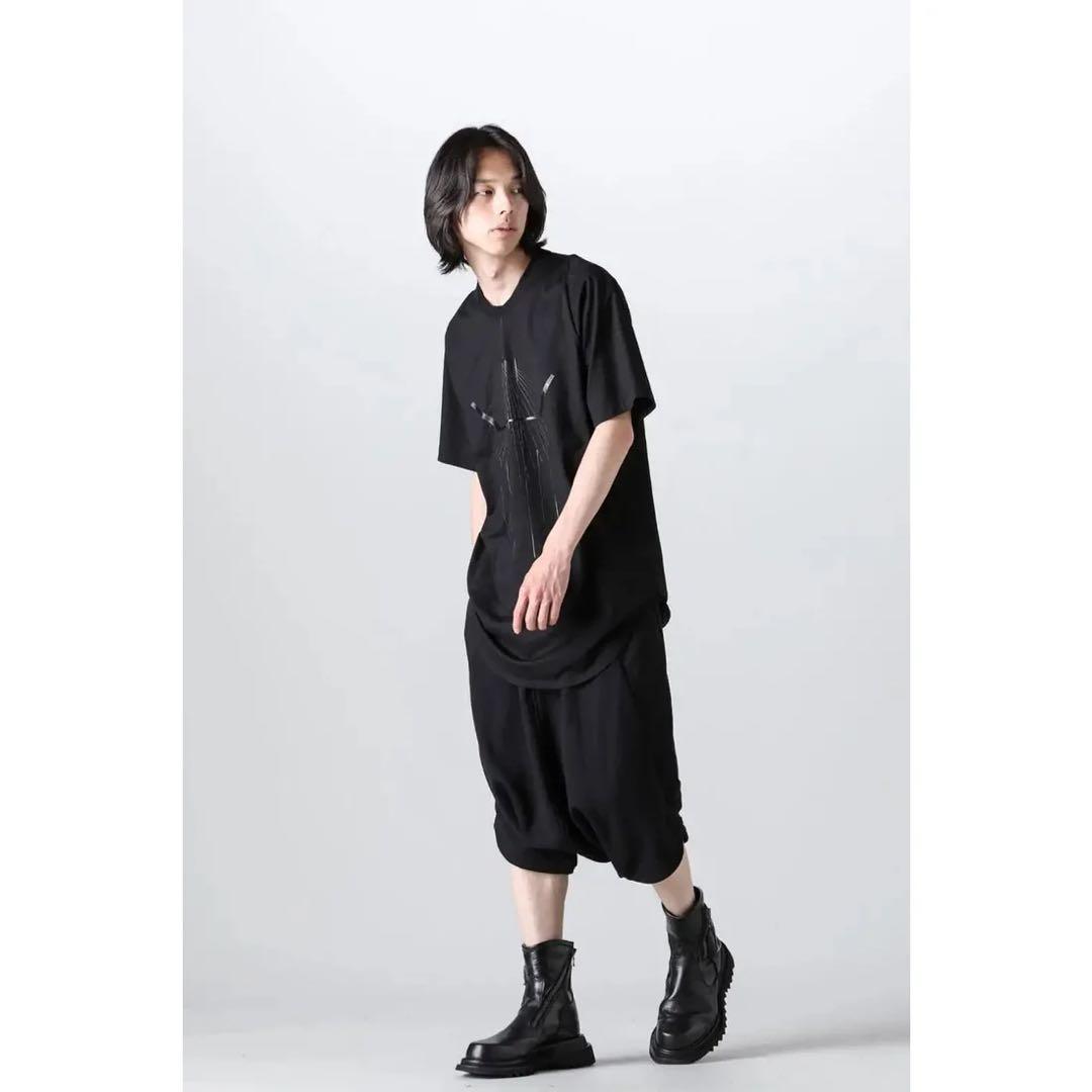 ル*ー様 JULIUS Prism Drop-Crotch Short Pant