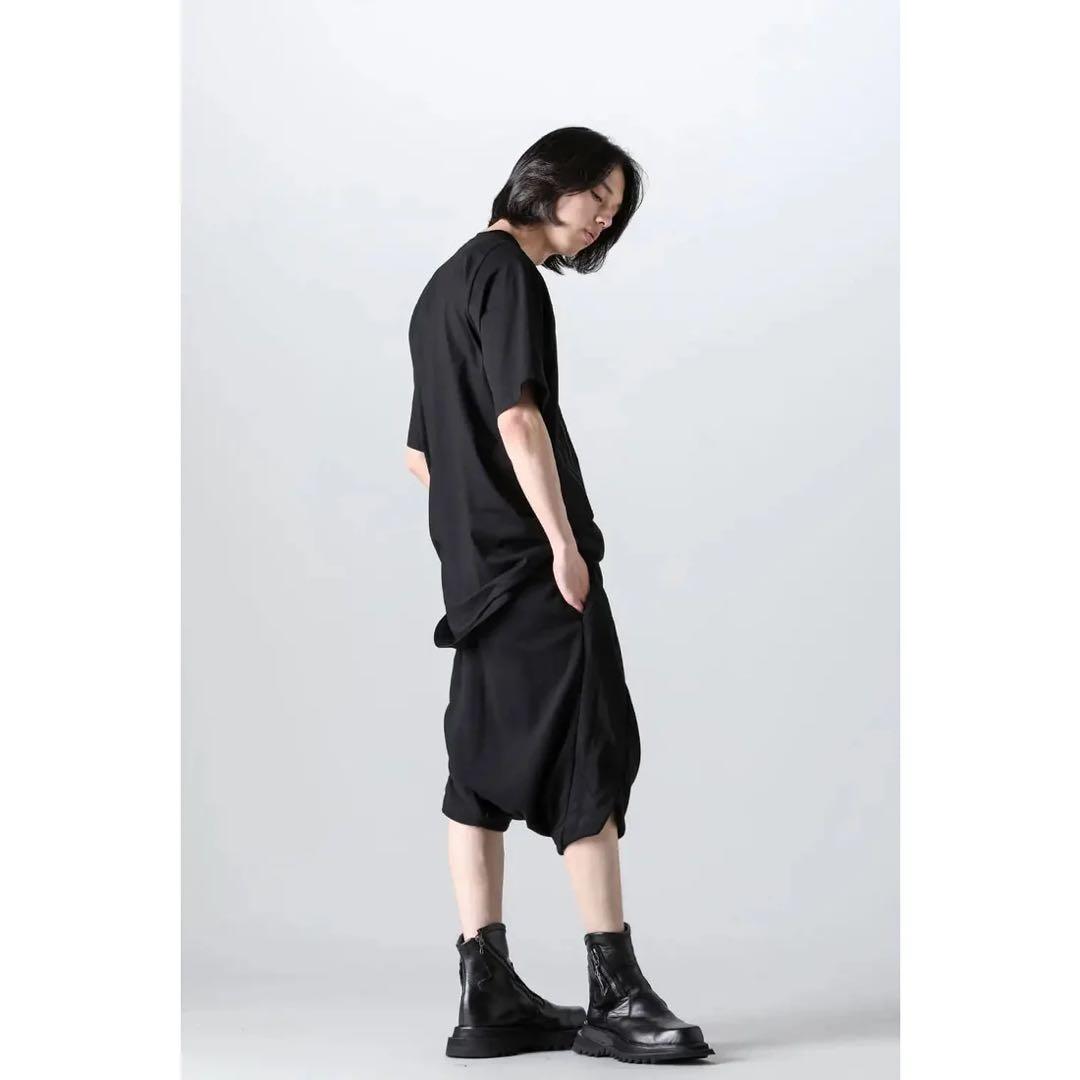 ル*ー様 JULIUS Prism Drop-Crotch Short Pant