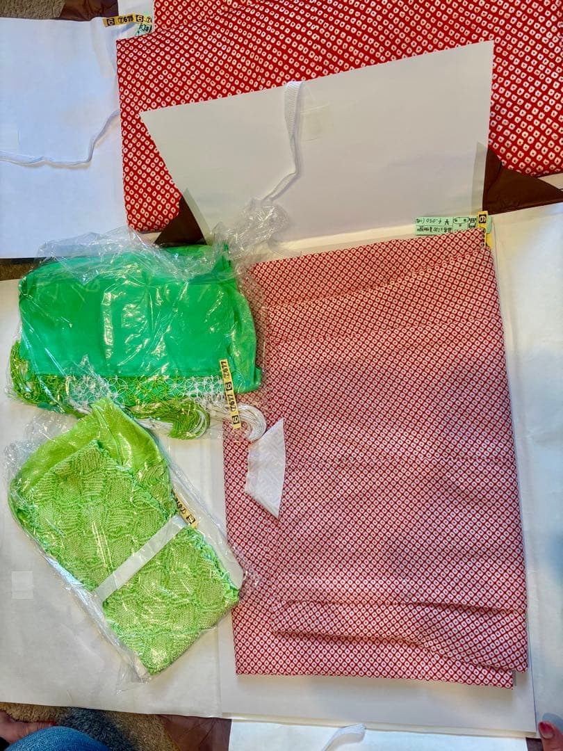 【美品　総絞り】7歳向け・正絹・総絞りのお着物セット　七五三　クリーニング済