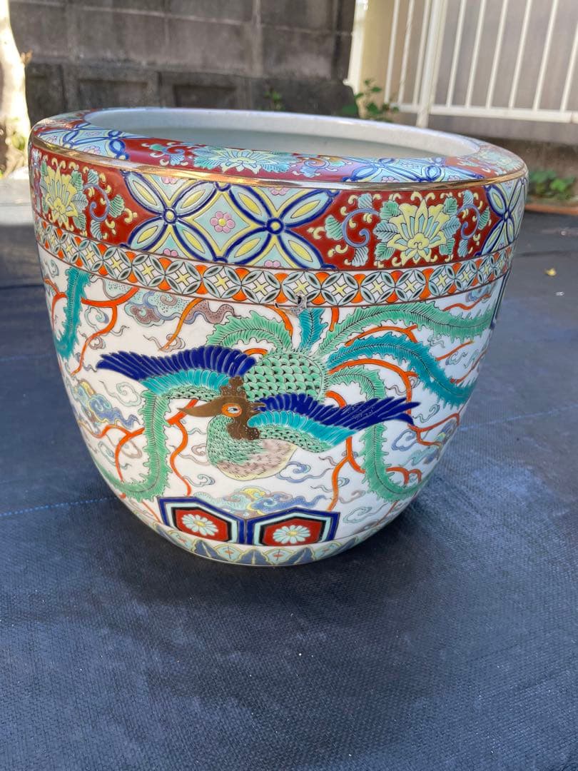 陶器　メダカ鉢・火鉢・花鉢（１２２）