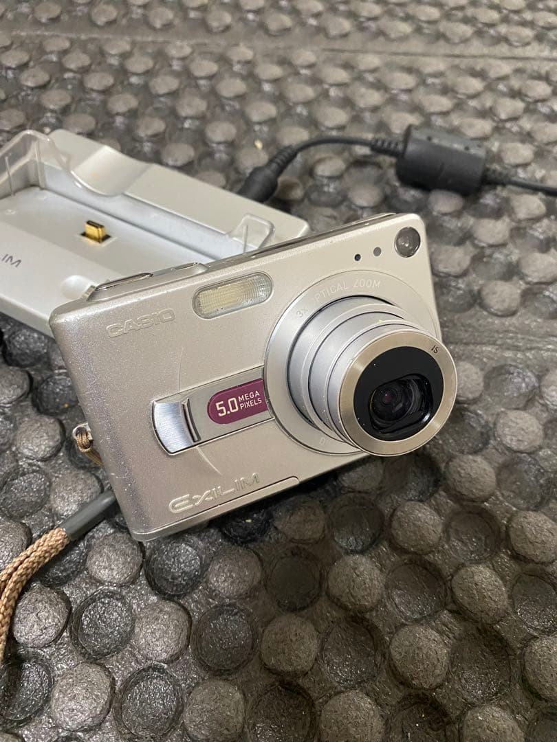 【美品】CASIO EXILIM EX-Z50 デジタルカメラ