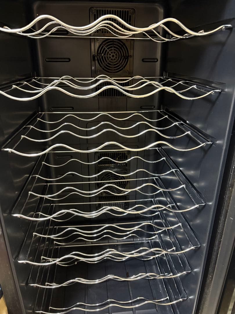 ワインセラー ガラス扉 32本　78L