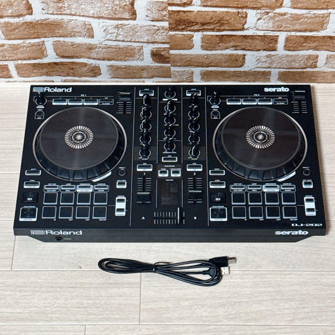 Roland DJコントローラー　DJ-202 Serato DJ ローランド