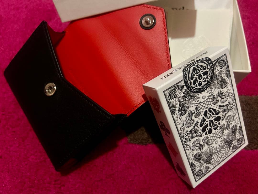 【新品未開封】AlexanderMcQueenスカルレザーカードケース/トランプ