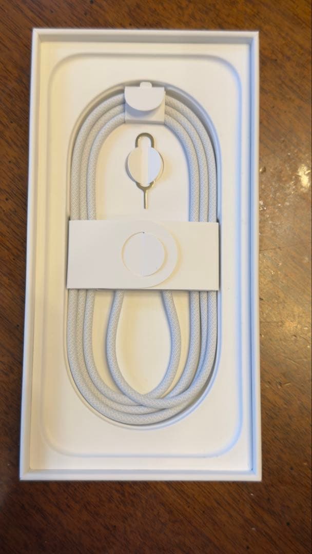 Apple iPhone 16 256GB スペースグレー 本体　SIMフリー