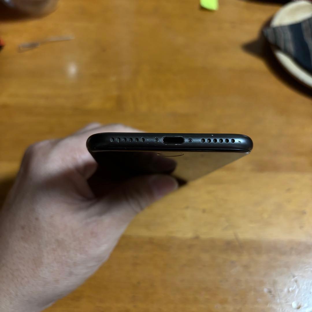 iPhone スペースグレイ 本体