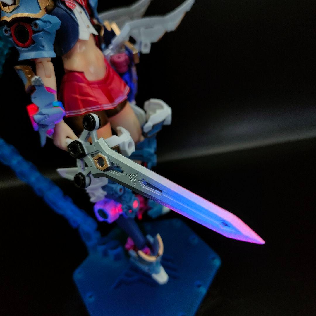 メガミデバイス　BUSTER DOLL 　重装甲パラディンナイト　塗装完成品