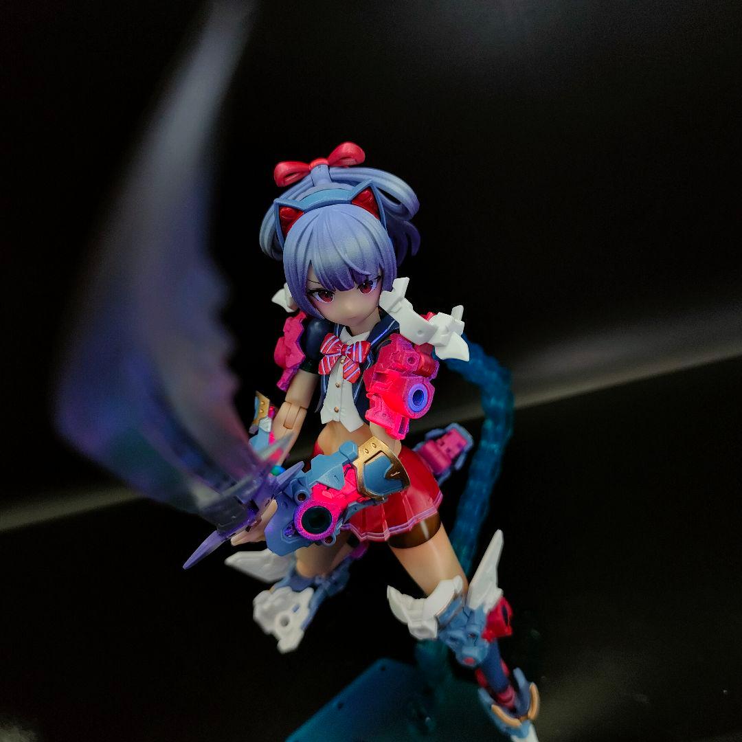 メガミデバイス　BUSTER DOLL 　重装甲パラディンナイト　塗装完成品