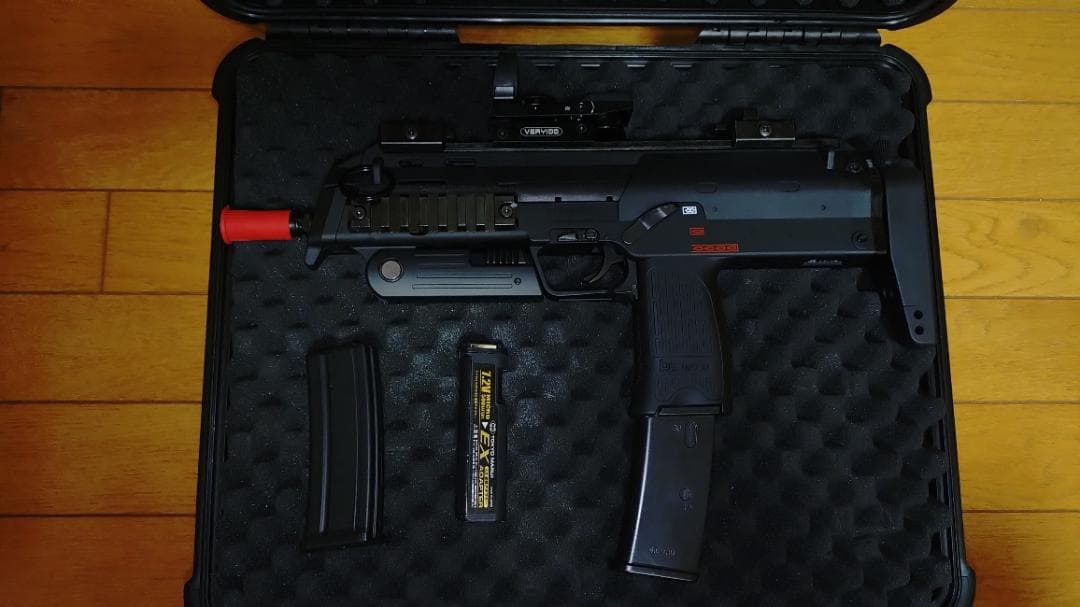 東京マルイ 電動コンパクトマシンガン MP7A1 フルセット