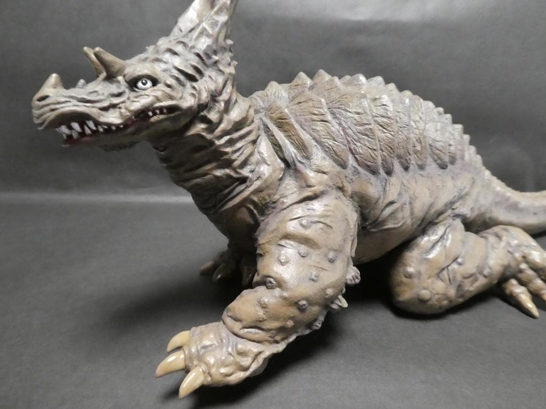 ビリケン商会　パゴス　塗装済み完成品