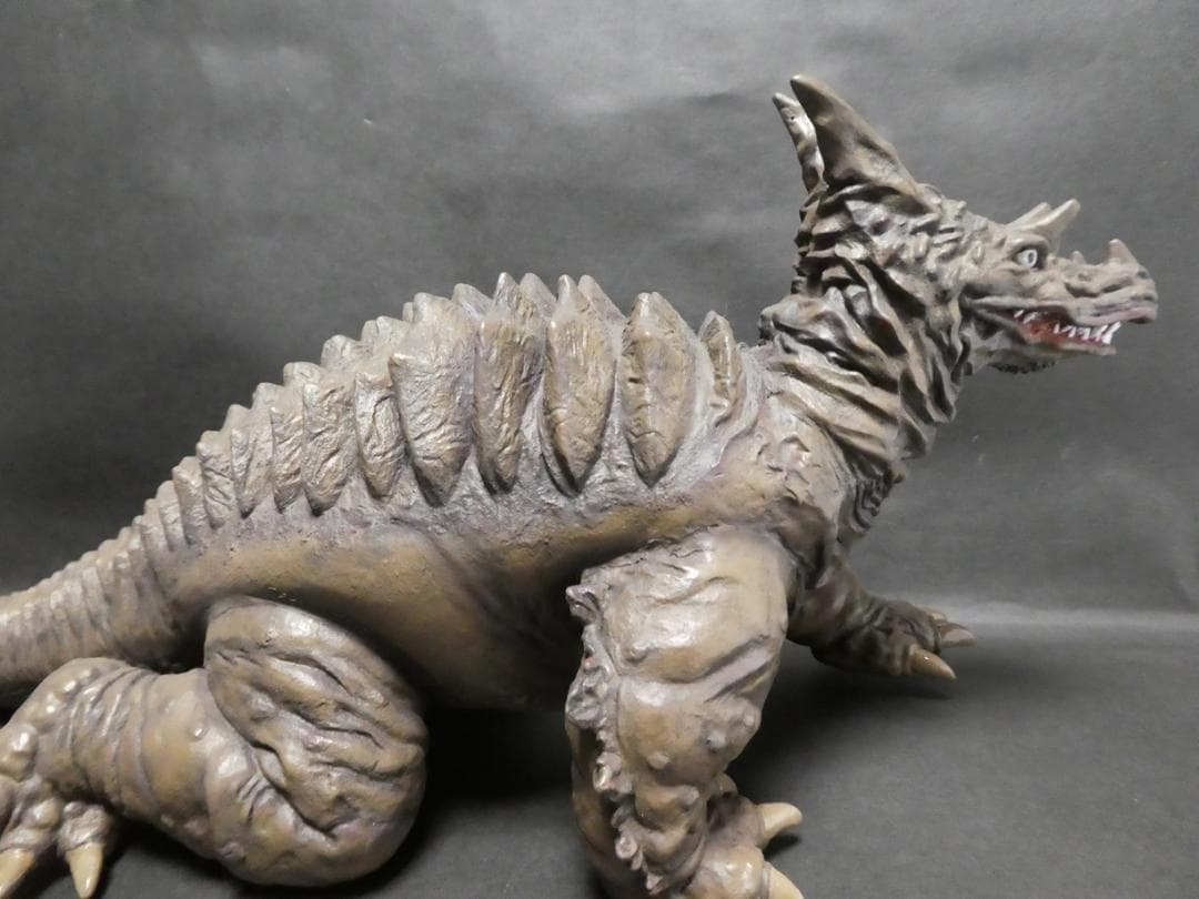 ビリケン商会　パゴス　塗装済み完成品