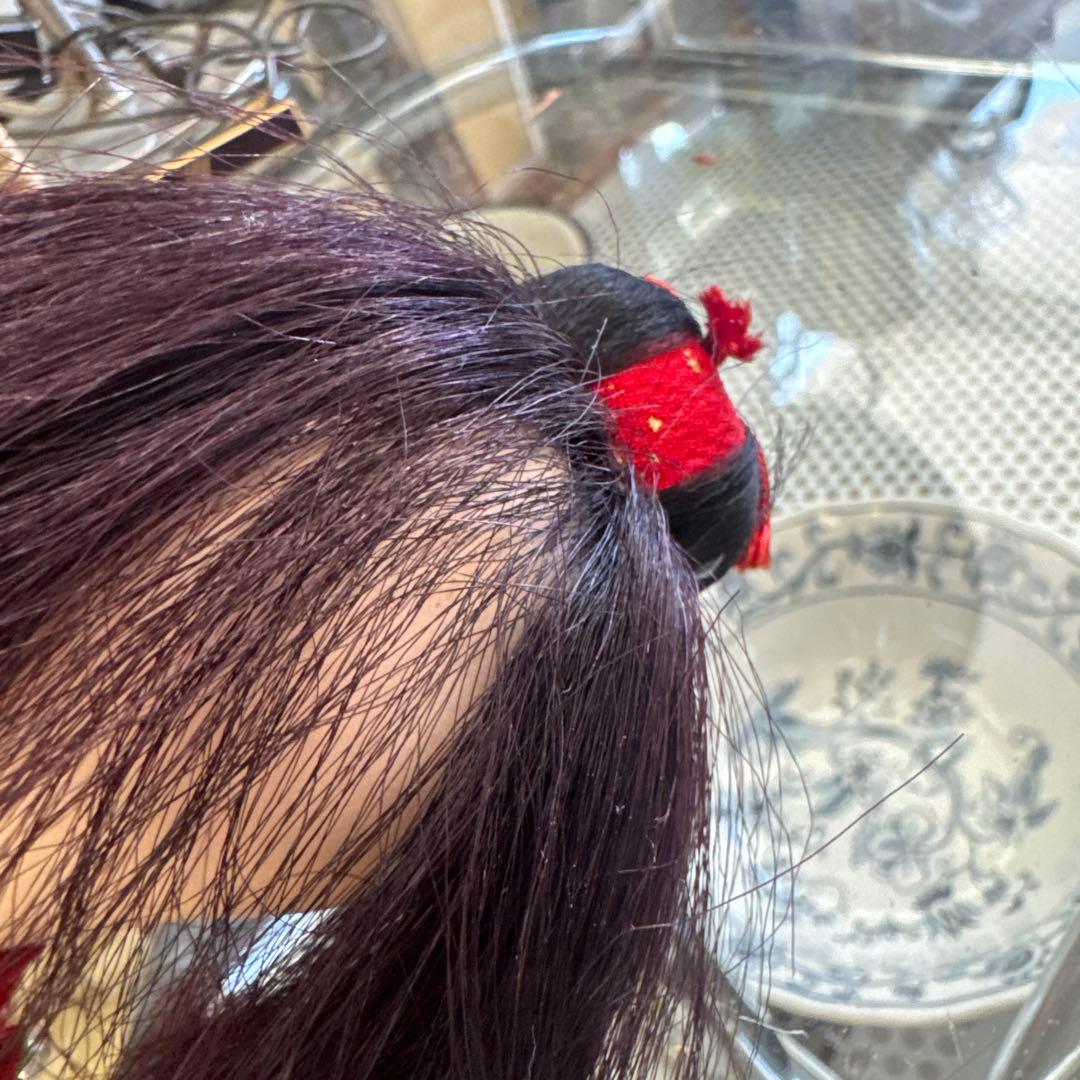 髪がのびる？　市松人形 赤い着物 陶器製