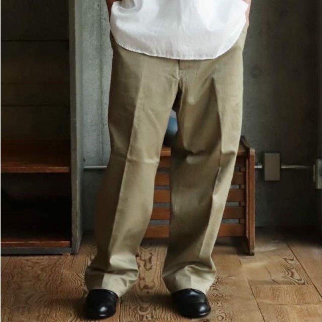 COMOLI コットンチノ オーバーパンツ　3