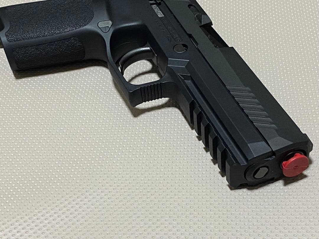 東京マルイ P320 FULL SIZE ガスブローバックガン