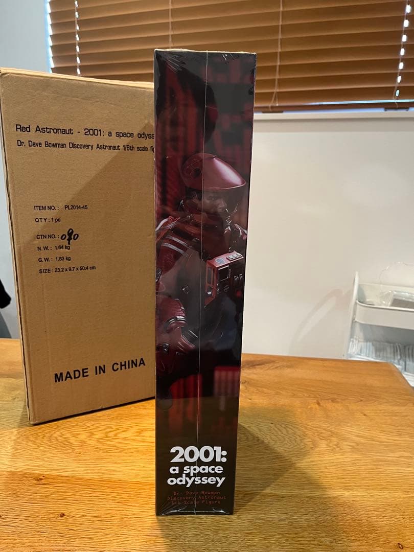 EXECUTIVE REPLICAS 2001年宇宙の旅 レッドカラー