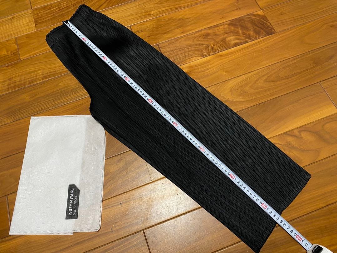 PLEATS PLEASE ブラック プリーツパンツ