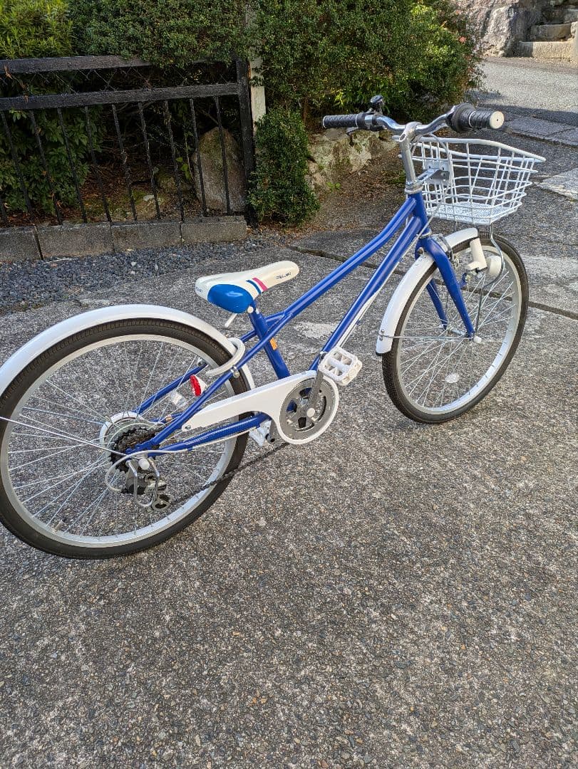 24インチ　子供用自転車 青 前カゴ付き