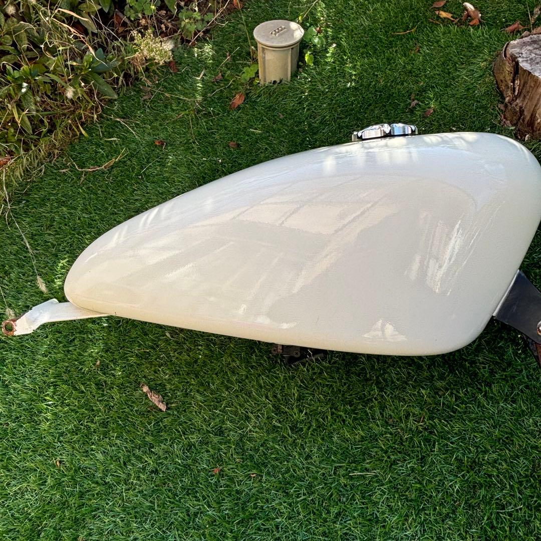 ⭐️ハーレー⭐️タンク　48? 約12L バルカンから取り外し