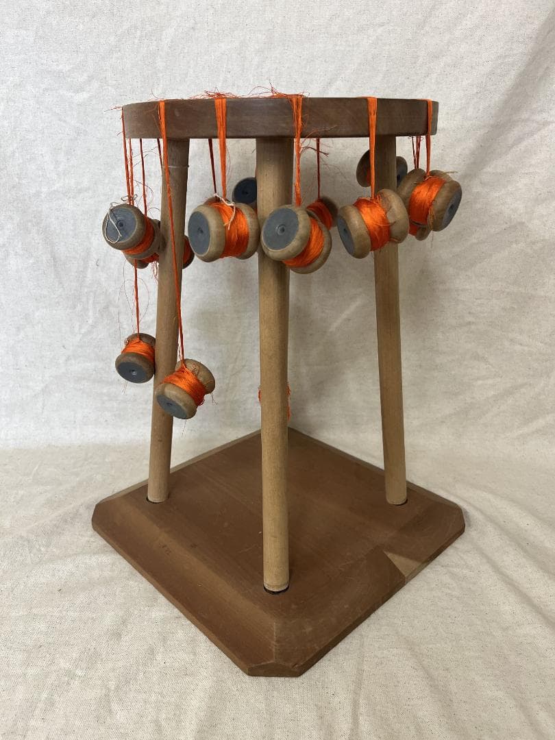 中古現状！【組紐台】 丸台 高さ約４０センチ 重り玉多数