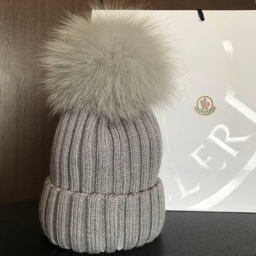 極美品です‼︎モンクレール FOX ファー付きニット帽 グレー