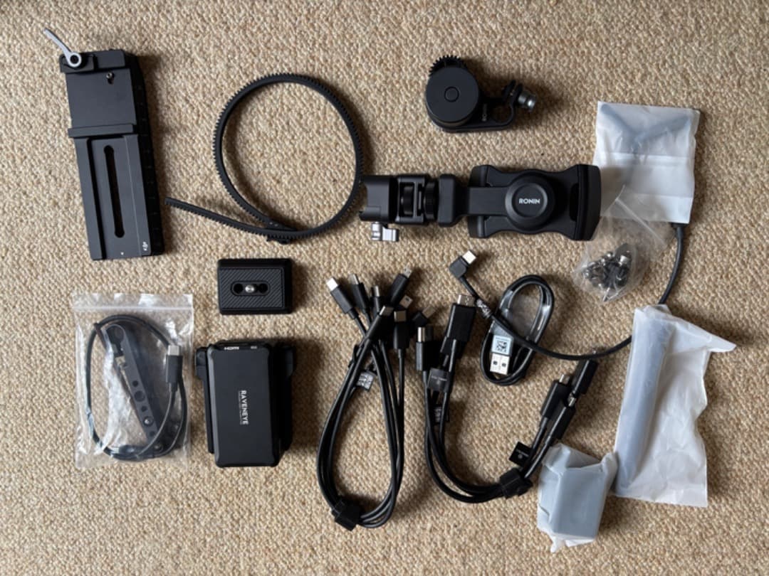 スマホアクセサリー DJI ronin RSC2 PRO COMBO