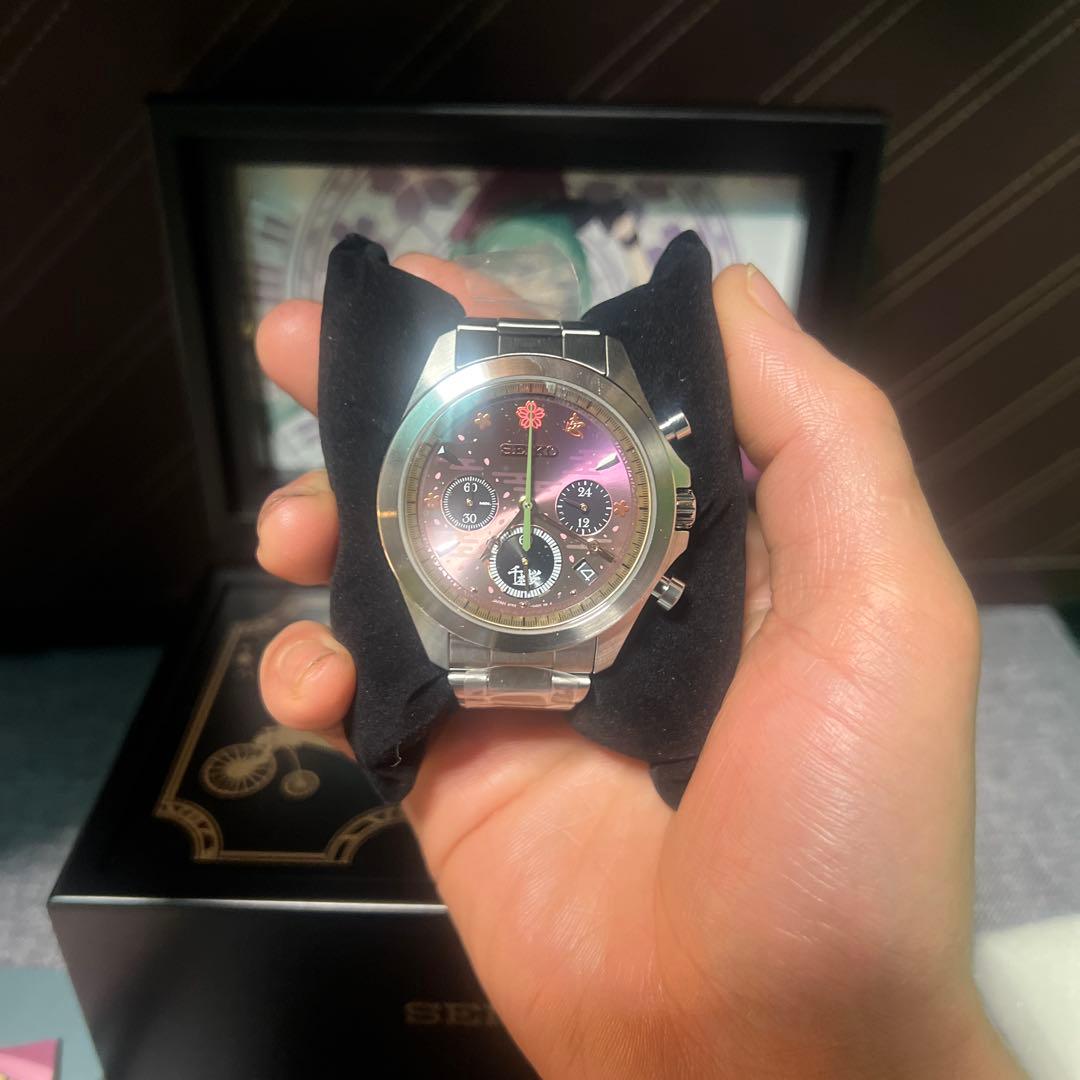 SEIKO アニメコラボ 重箱風ケース