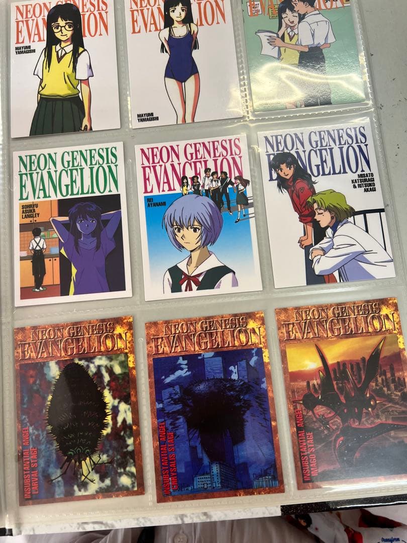 33,000円です。新世紀エヴァンゲリオン トレーディングカードセット
