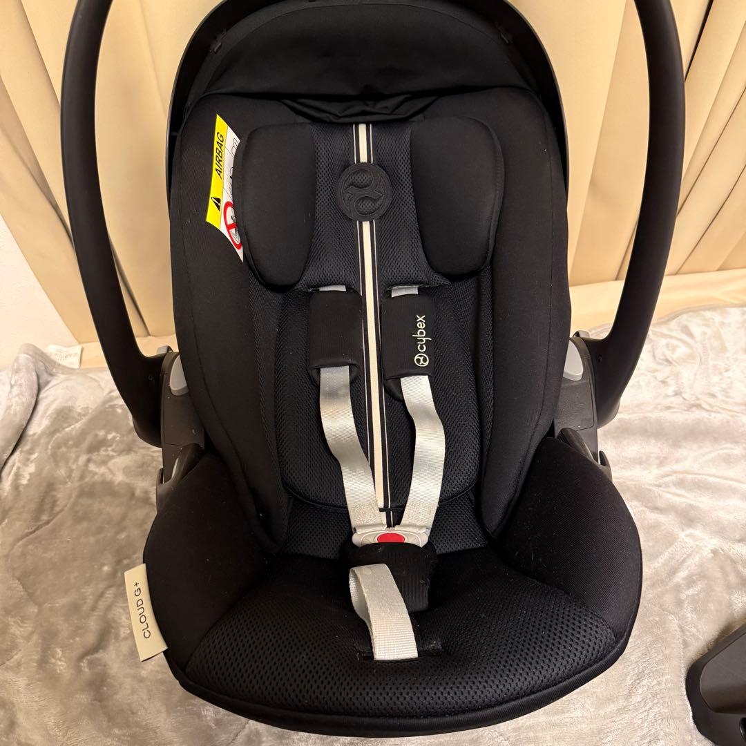 cybex Cloud G i-Size チャイルドシート ブラック アダプタ付