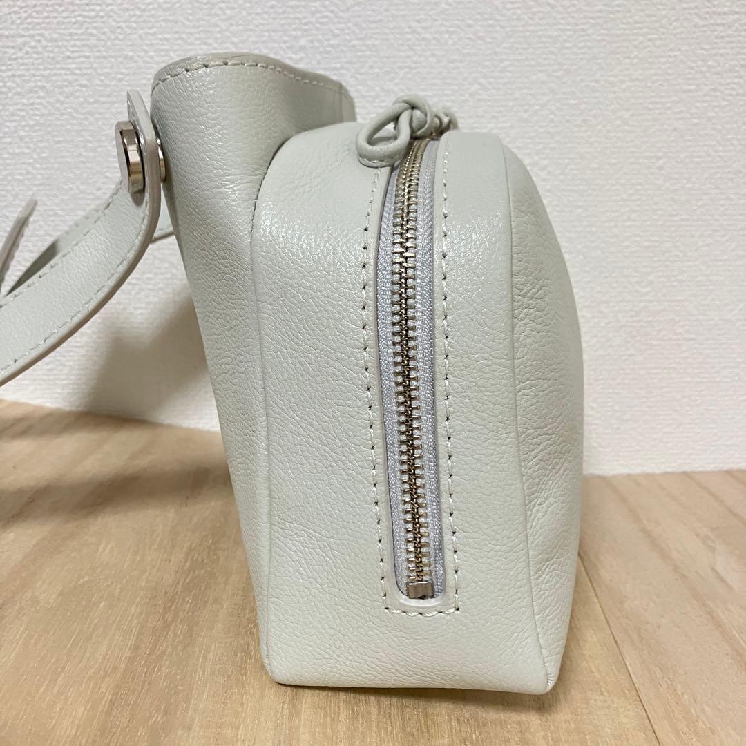 極美品✨【現行品】マザーハウス SORA M 2way ショルダー ホワイト