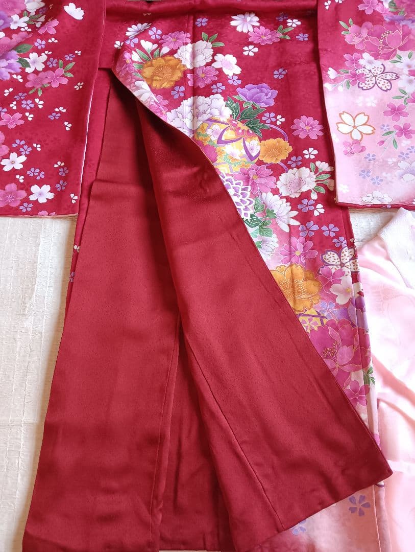 振袖フルセット　現代　華やか　やや小柄　正絹　金駒刺繍　赤　裄66