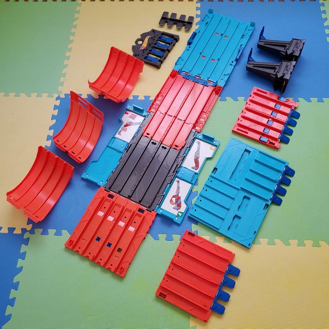 ホットウィール　コース　トラックビルダーシステム　アルティメットレースボックス