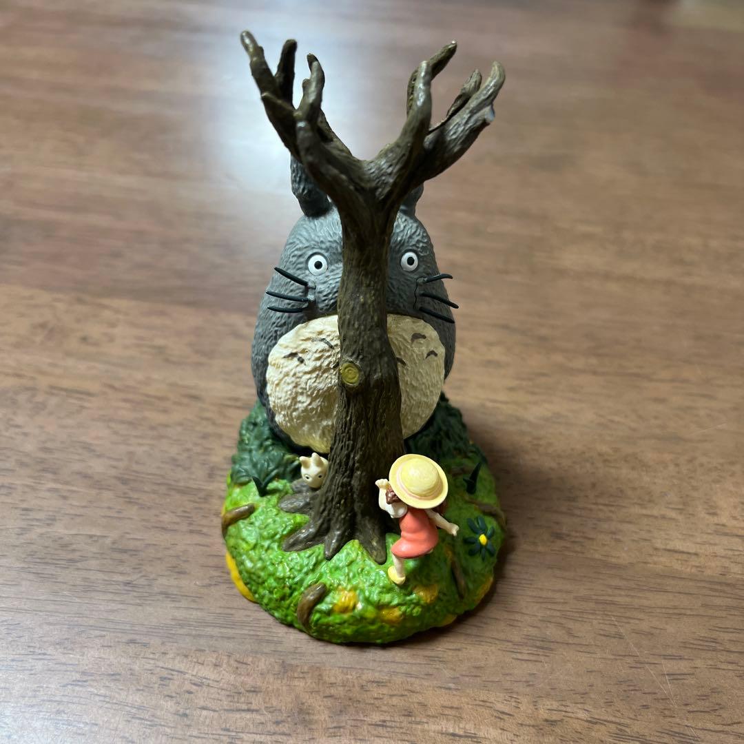 トトロの不思議な木 かくれんぼフィギュア