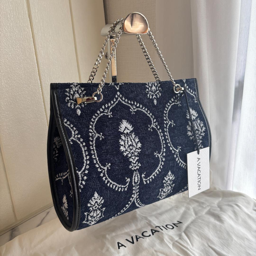 【新品未使用】A VACATION　TEARS　チェーンハンドバッグ　ネイビー
