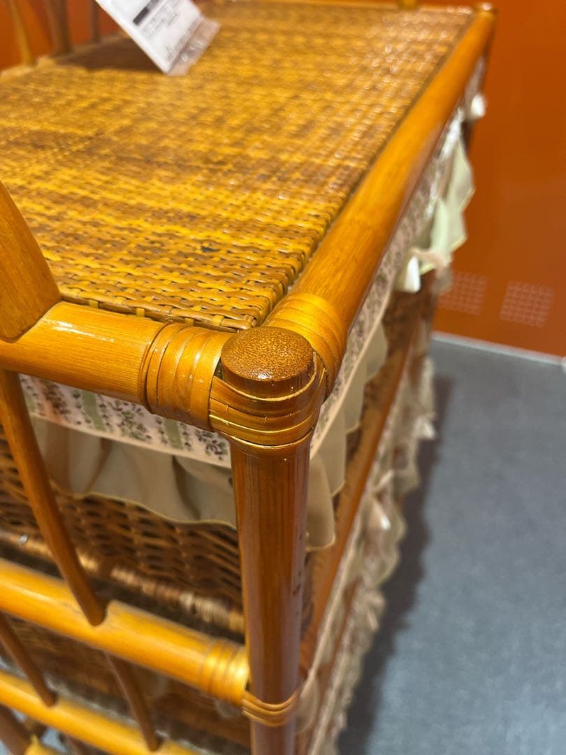 【新品】ラタン　４段ラック　ランドリー　キャスター付　籐家具　レトロ家具