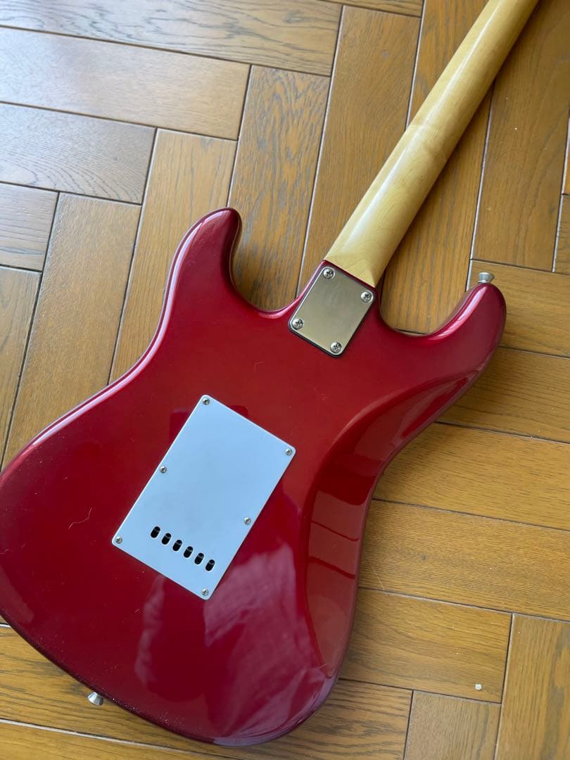 Bacchas ユニバーサルシリーズ　ストラトタイプ