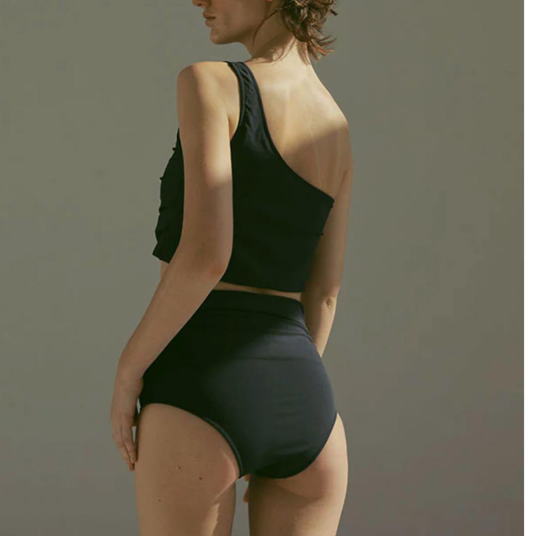 etre tokyo スイムウェア