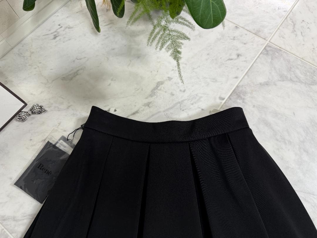未使用★Rene ルネ ボックスタックスカート 34 ブラック