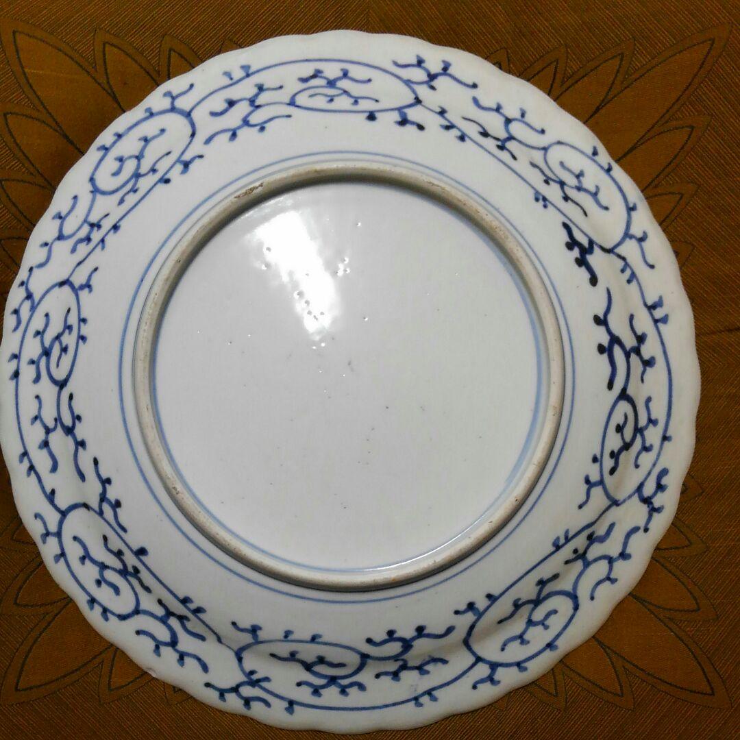 江戸期 古伊万里花弁紋蛸唐草紋大皿