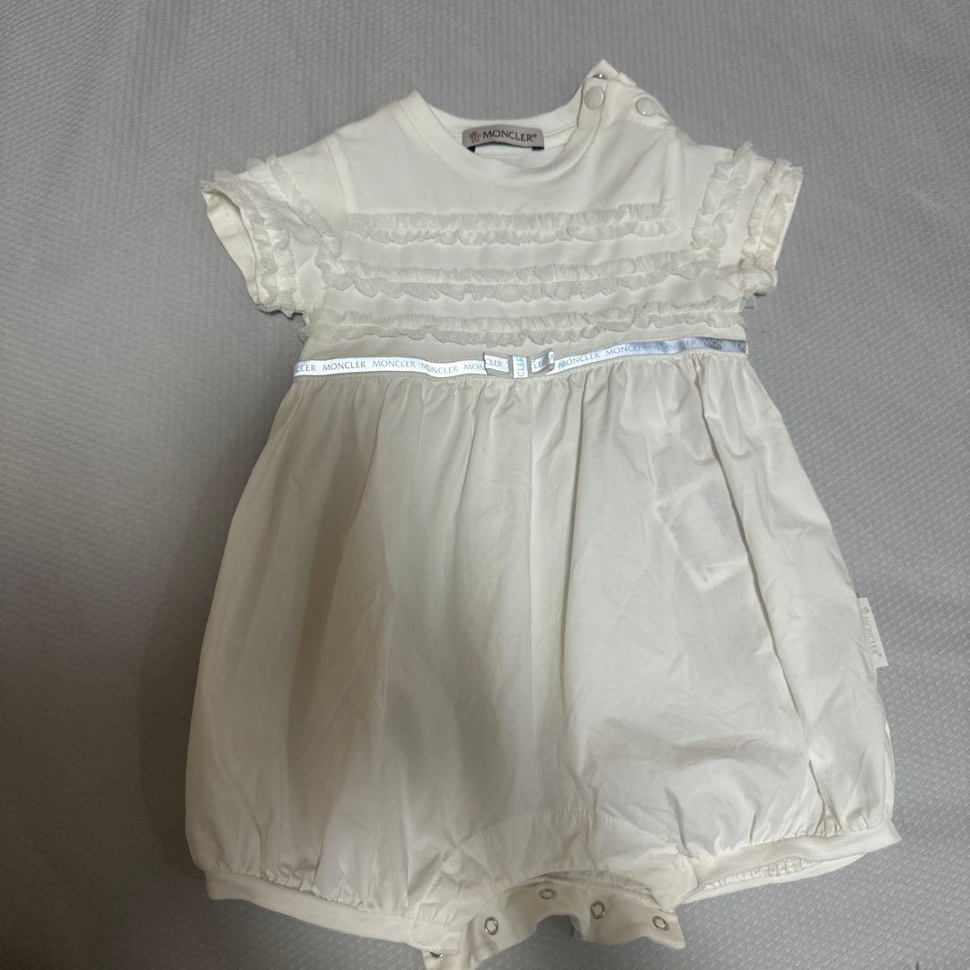 GUCCI トレーナー　100 モンクレールロンパース