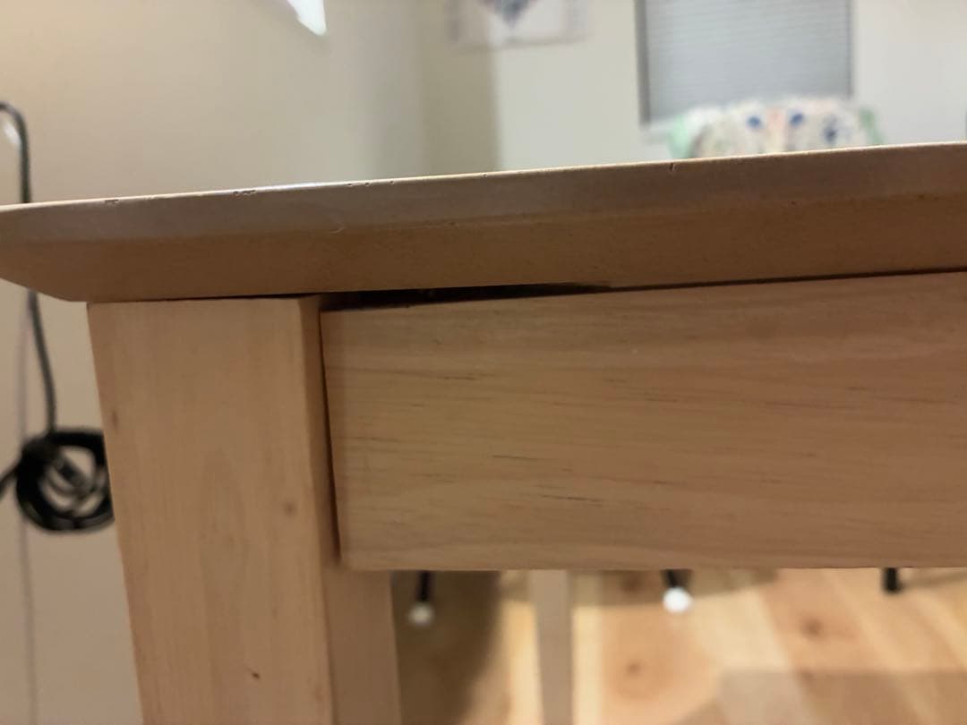 【大幅値引き・10月まで】LOWYA ダイニングテーブル 幅140cm