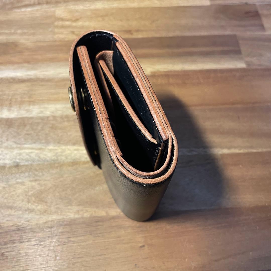 ショートトラッカーウォレット　栃木レザー　茶芯　丘染めブラック