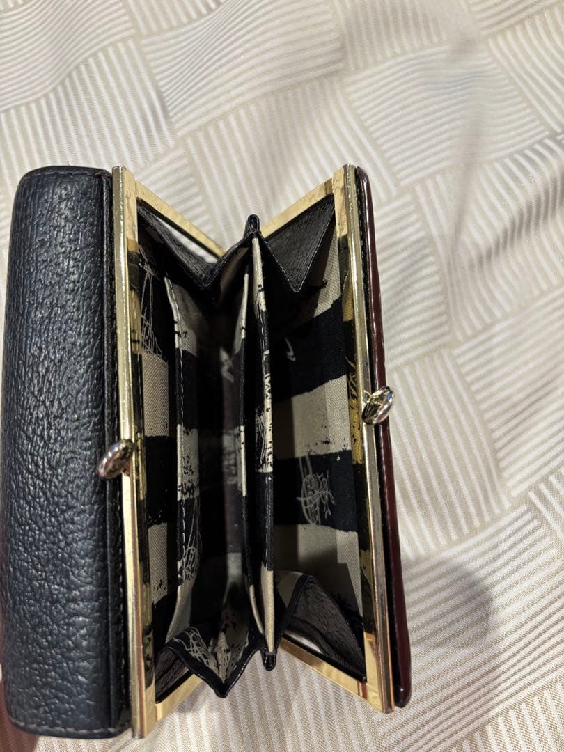 【Vivienne Westwood】ブラック三つ折り財布