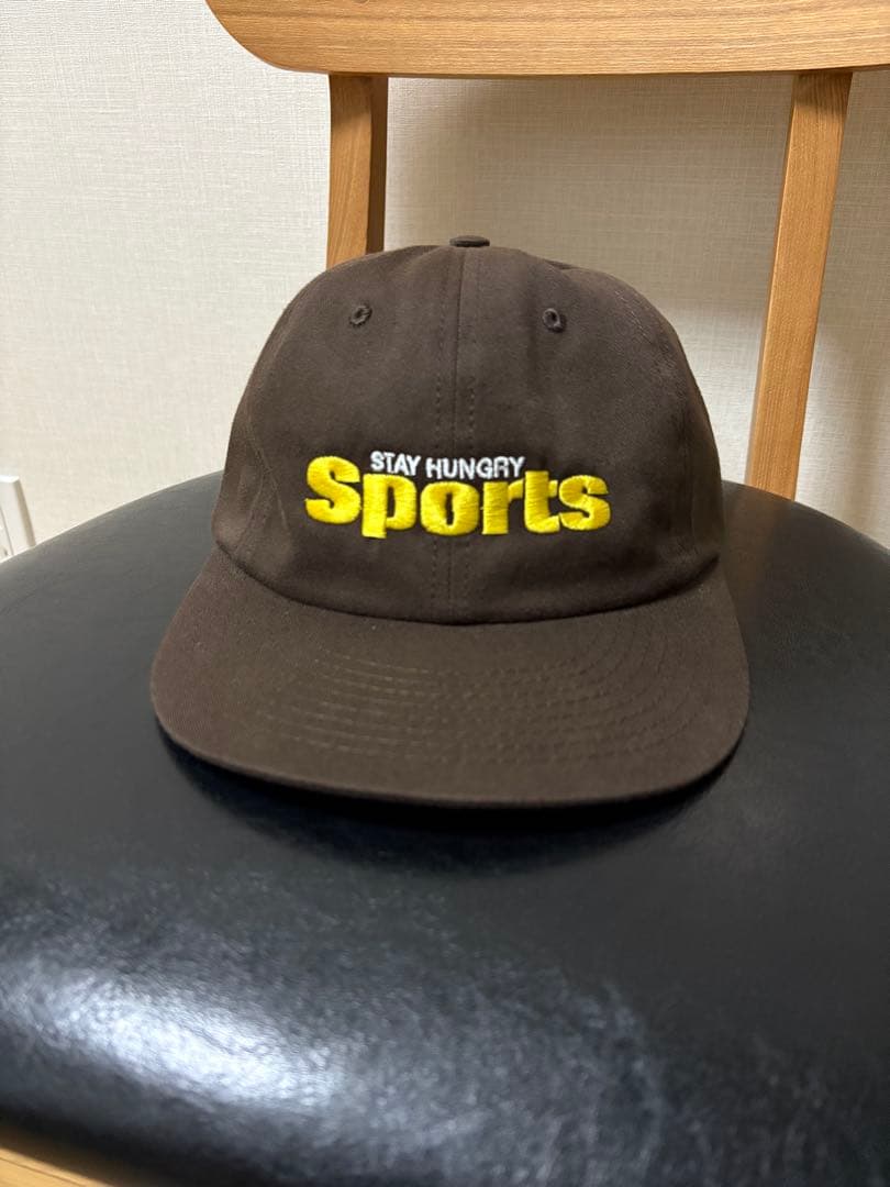 ovy kaja ジュンさん着用Stay Hungry Sports キャップ