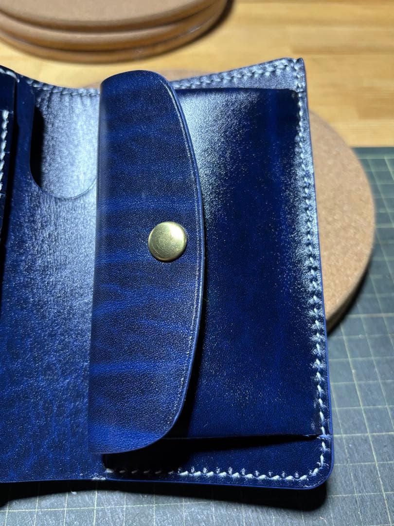 ミドルウォレット　ベルギー産　ルガト　ハンドメイド【訳あり】