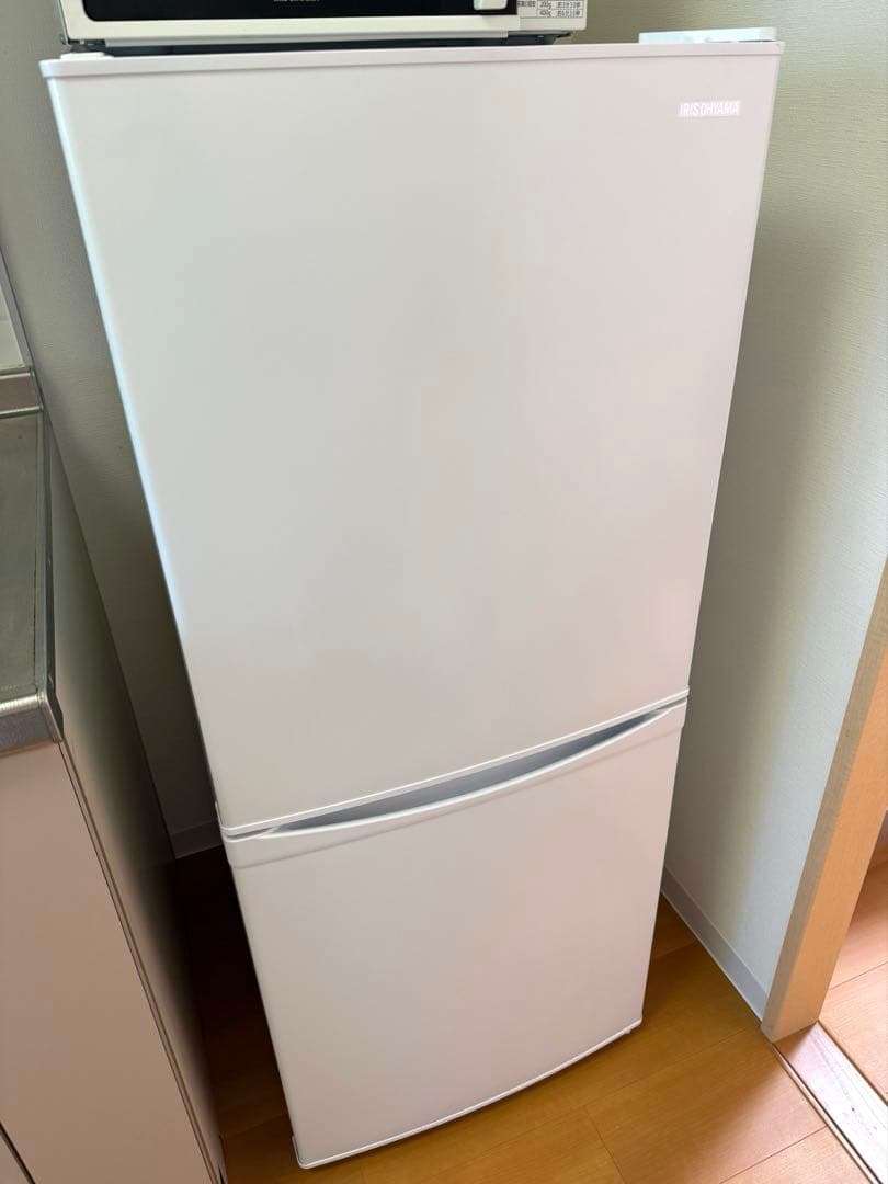 【harukichi】 アイリスオーヤマ 冷蔵庫142L ホワイト