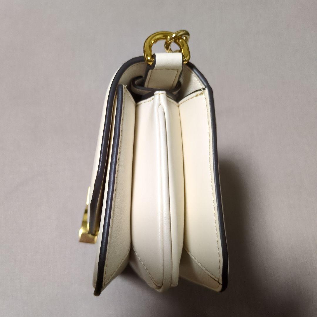 kate spade ダコタ スモール クロスボディ ホワイト